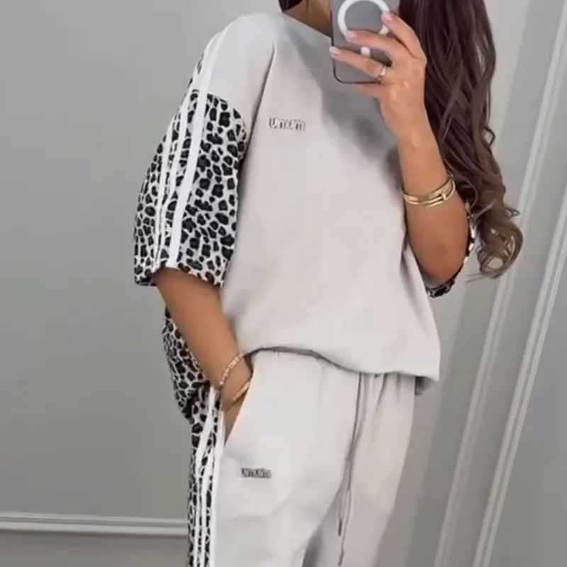 2025 New Arrive - 50% OFFLeopard Print Patchwork Sweatshirt