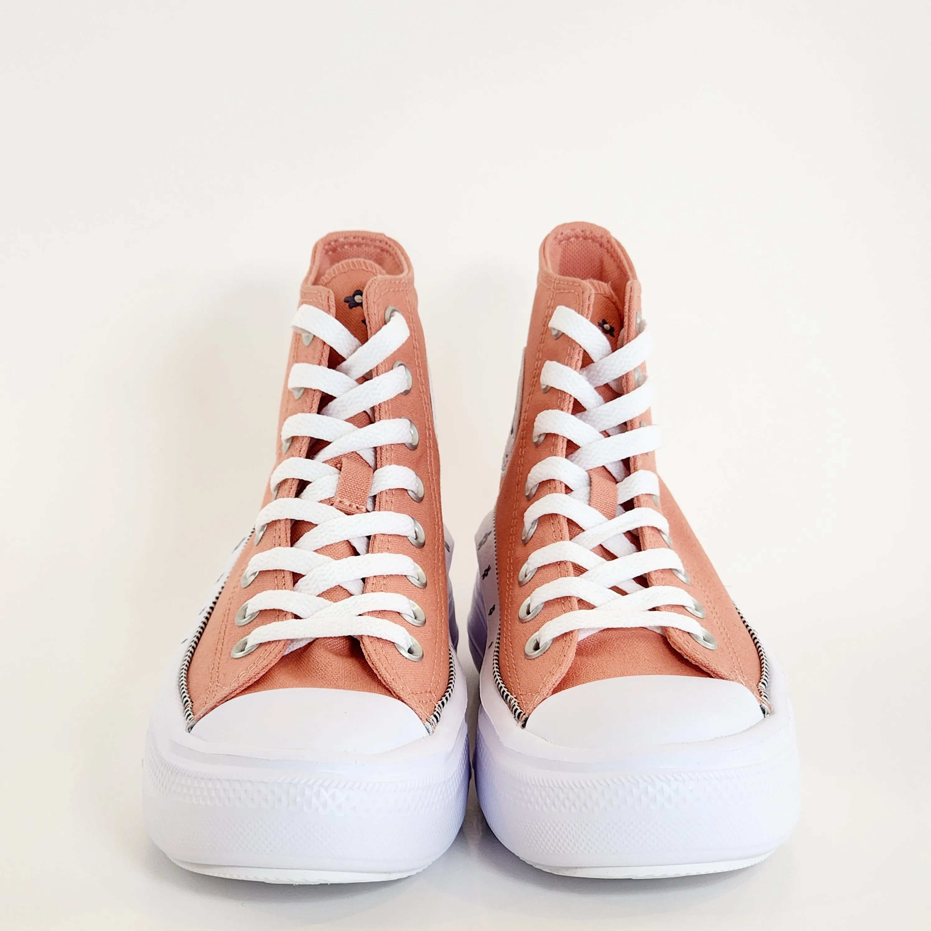 Converse CTAS Move Hi Petite Petals Women's Platform Sneakers A14266C NWT