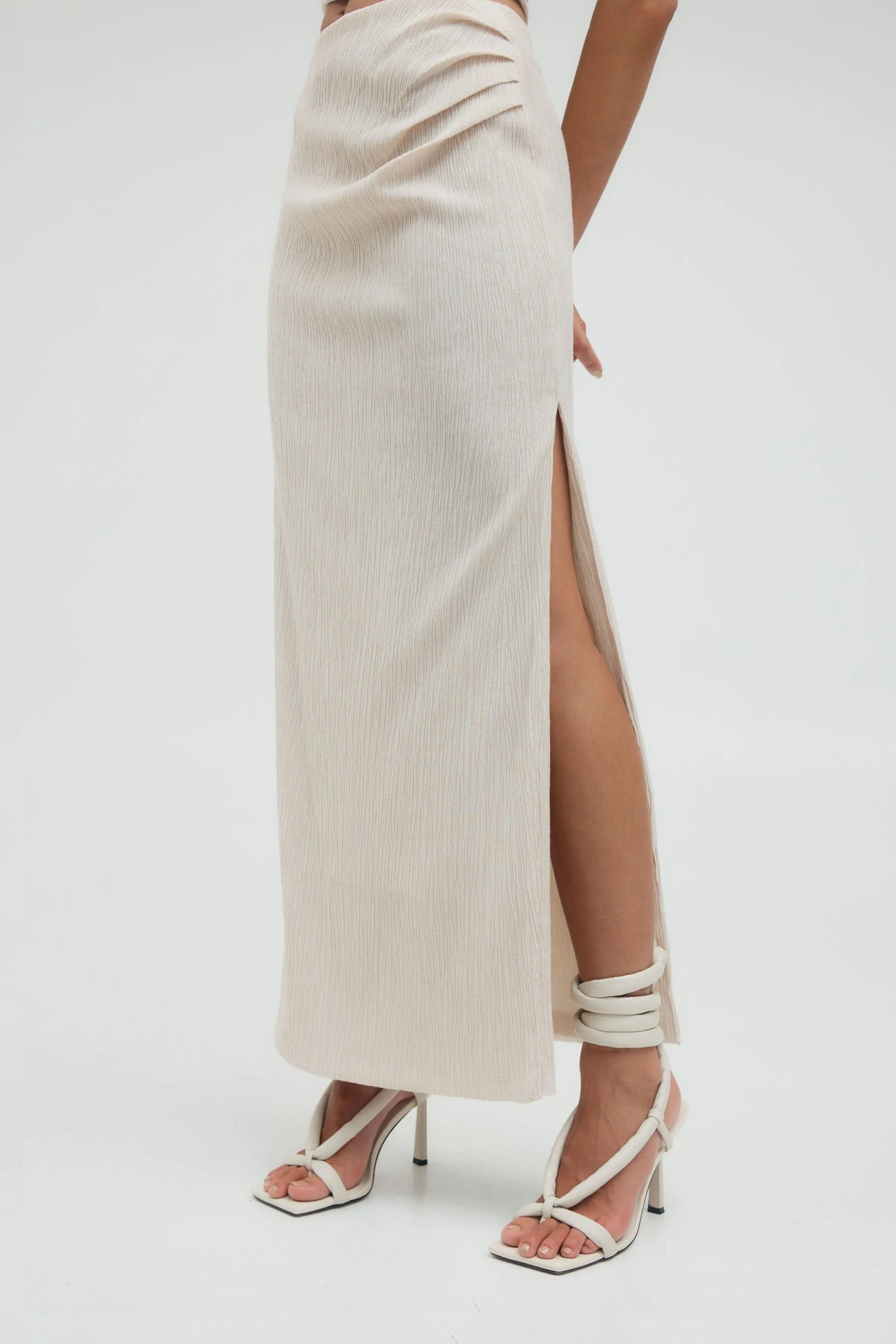 ELECTRIC TUCKED MAXI SKIRT | BONE