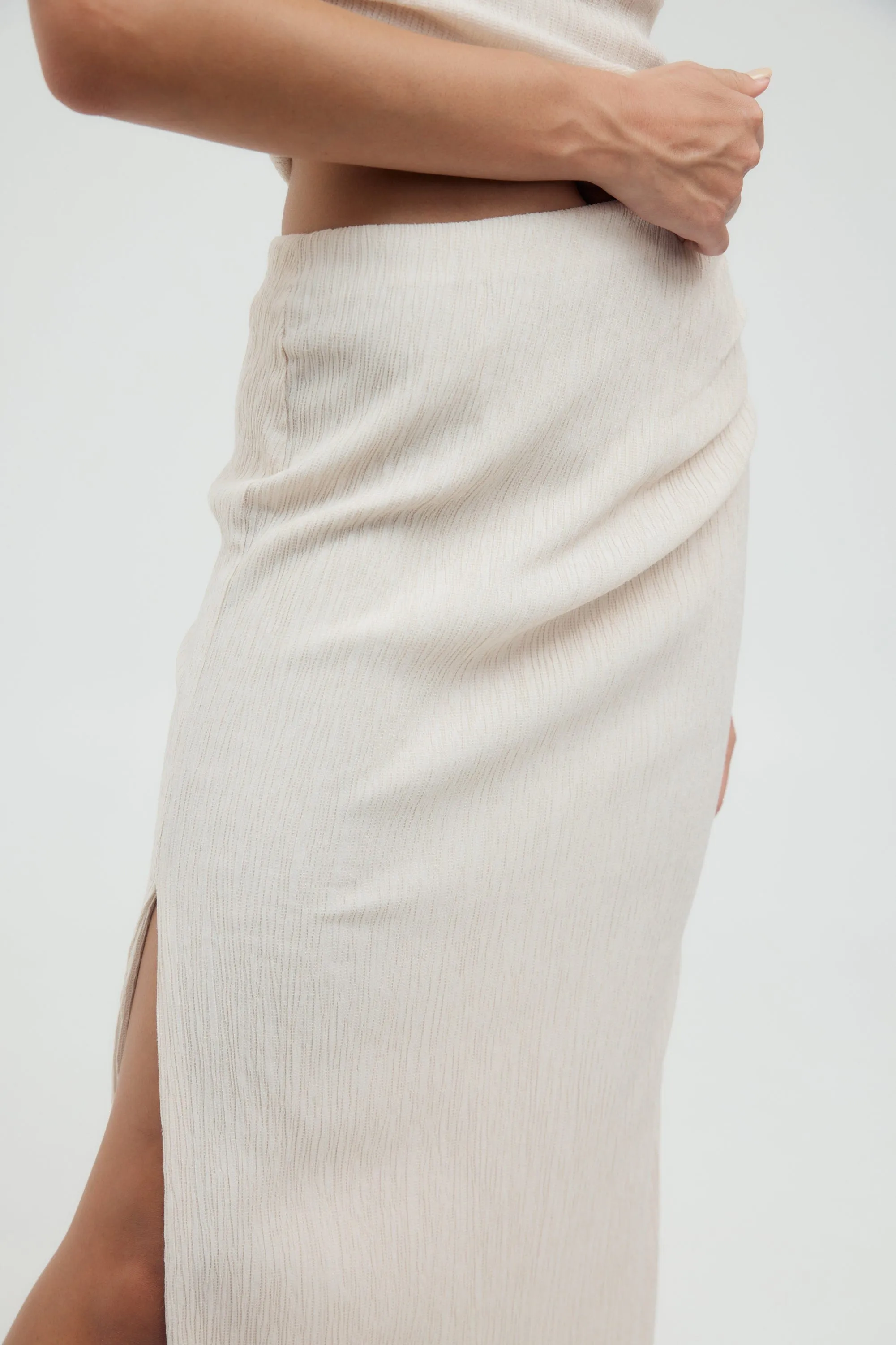 ELECTRIC TUCKED MAXI SKIRT | BONE