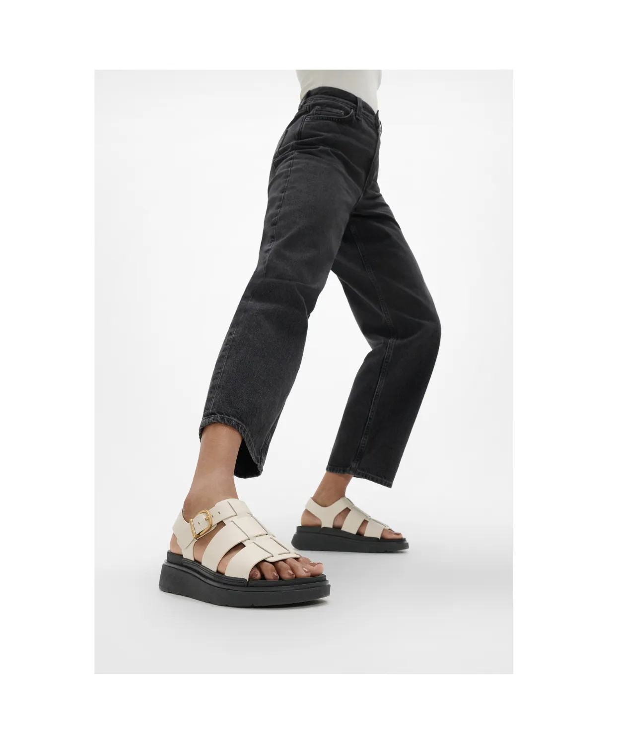 FitFlop Gen-FF Leather Fisherman Sandals Paris Beige