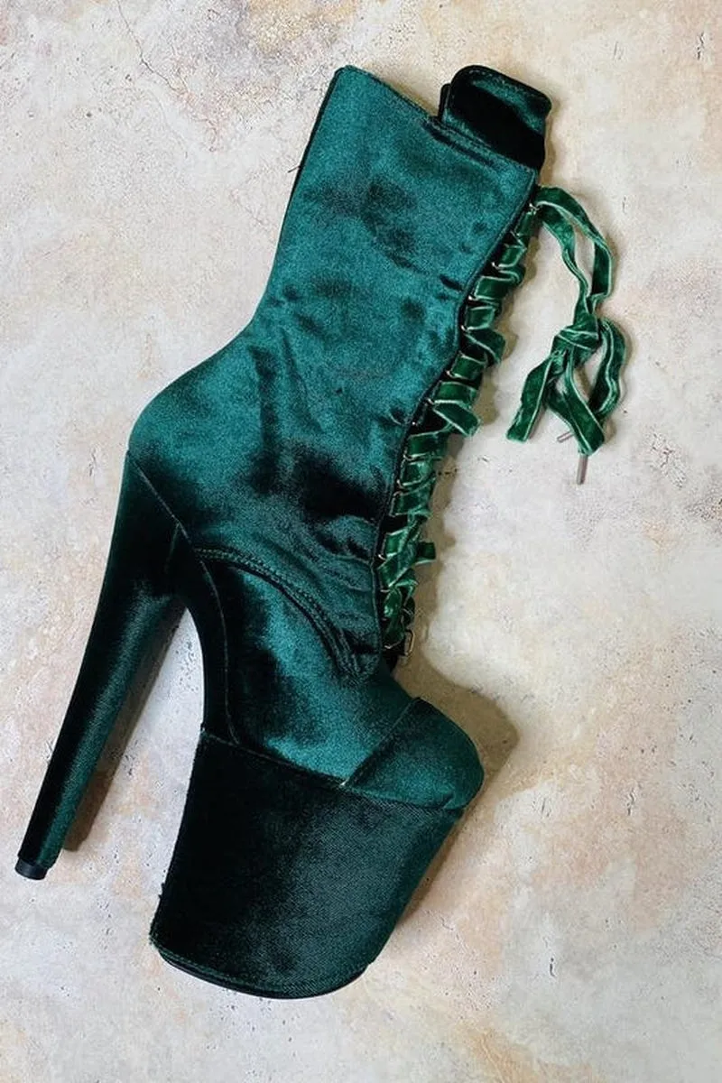 Hella Heels Classique Velvet Shoe Protector - NY Gangster