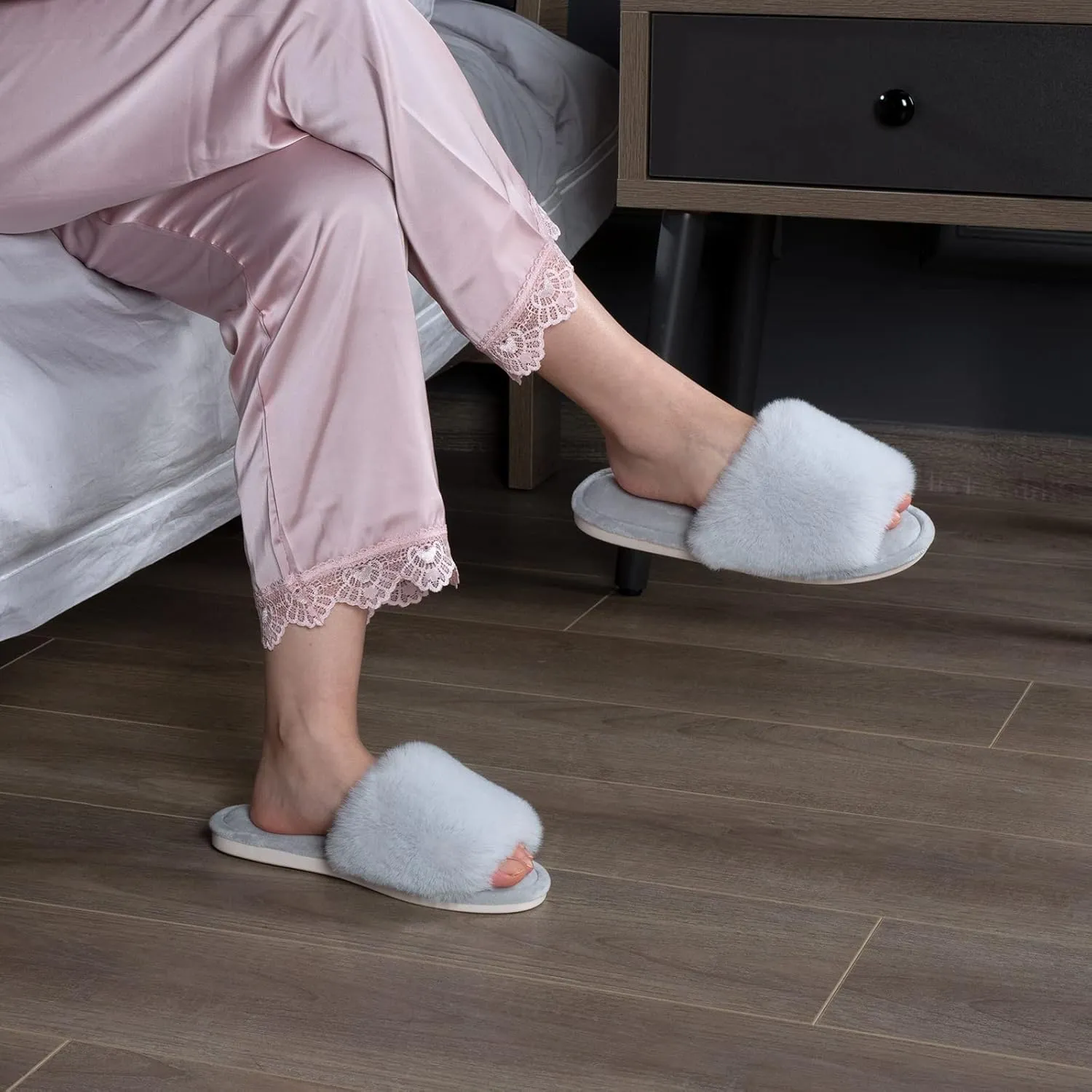 Parlovable Women's Faux Fur Slippers Fuzzy Flat Spa Fluffy Open Toe House Shoes Indoor Outdoor Slip on Memory Foam Slide Sandals