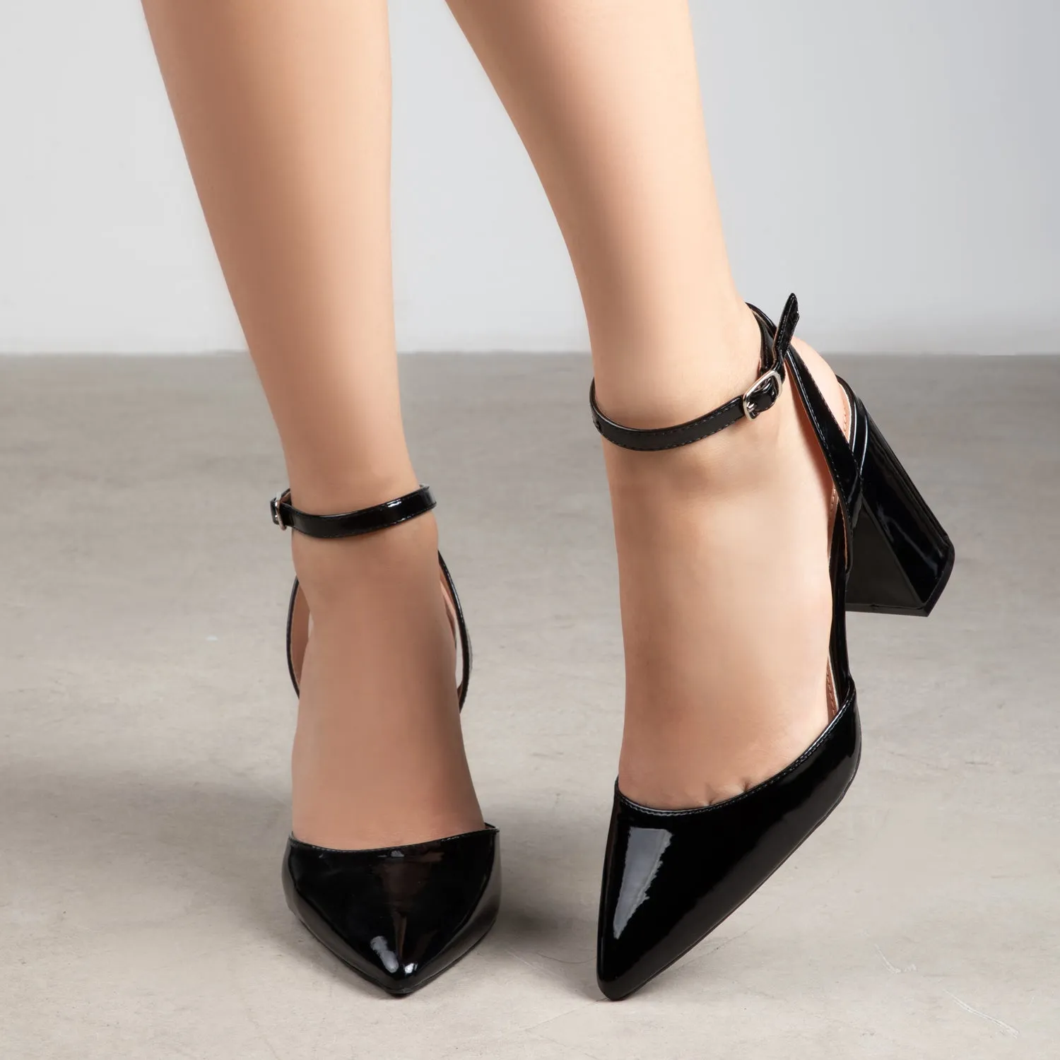 RAID Neima Block Heel Pumps in Black