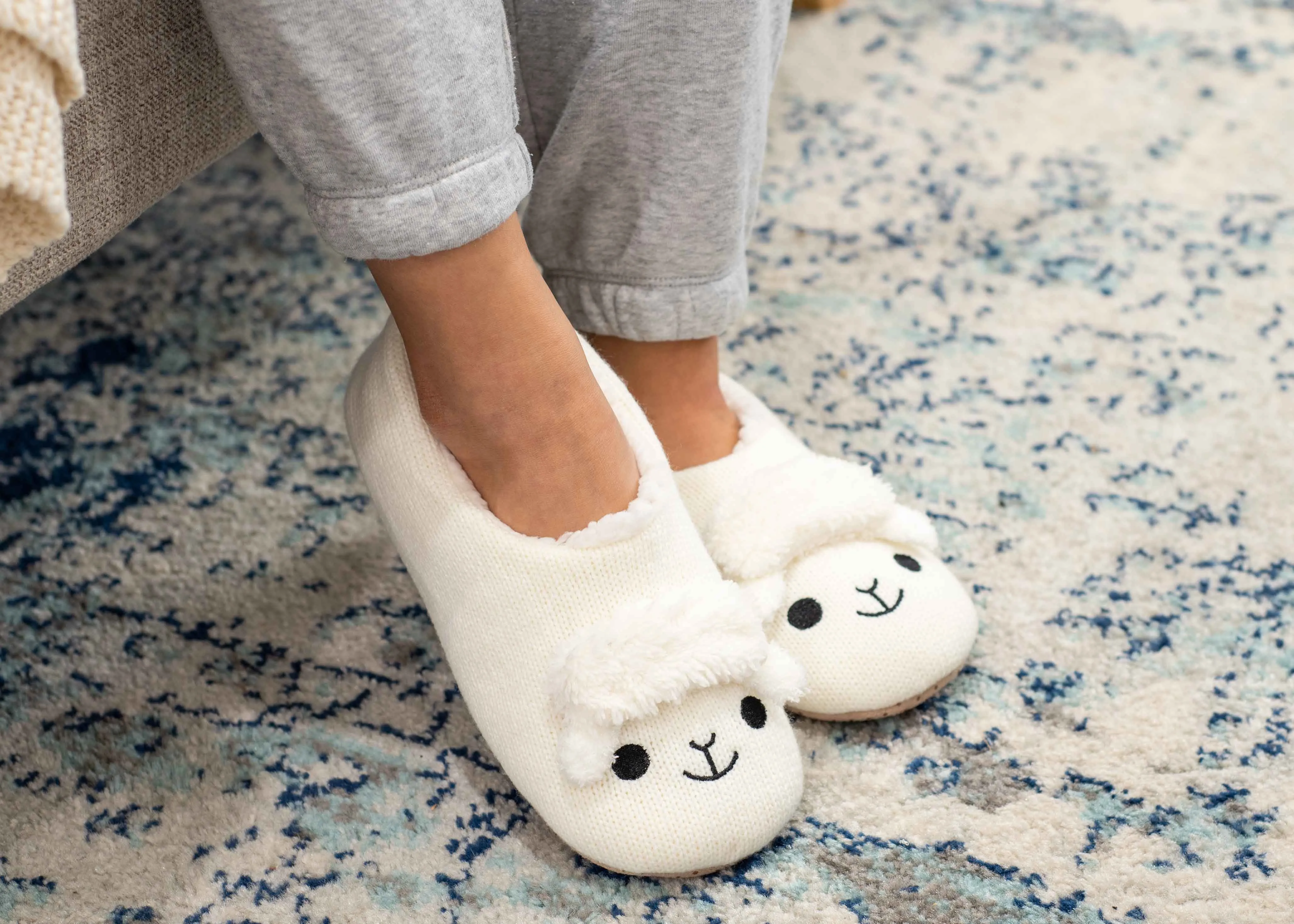 Sheep Ivory Women's Animal Cozy Plush Lined Non Slip Fuzzy Slipper - Small