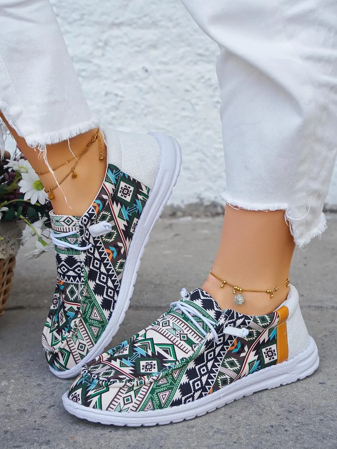 Unisex Aztec Pattern Canvas Loafers Elastic Strips Closure Slip-on Sneakers Comfort Easy-Walking Boat Couple Shoes Ultralight Breathable Sports Shoes for Women/Men Adults/Teenagers, Green/Blue/Yellow
